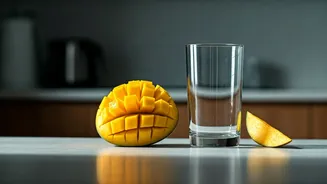 Stop Struggling And Peel Mangoes Using A Glass Instantly