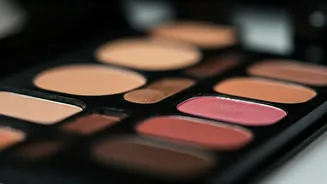 Smudge-Proof Wedding Makeup: 5 Essential Tips