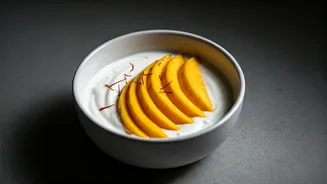 Elite Breakfast Vibe: Alphonso Mango Saffron Greek Yogurt Bowls
