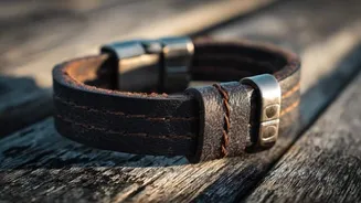 Leather Mali bangles: The chic accessory you need