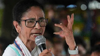Mamata to support Congress in bypolls after her candidate withdraws nomination