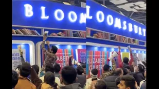 Chaos At New Delhi World Book Fair As Visitors Climb Onto Shelves For ‘Free' Novels – ‘Entry Fee Should Be Rs 1,000’