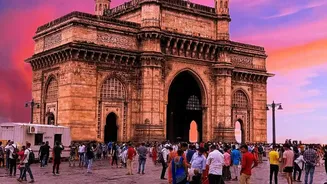 Why Immersive Local Walking Excursions Lead The Shift Towards Cultural Experiential Tourism In Metros