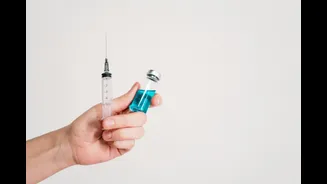 Fact check: Is it safe to have a flu vaccine when suffering from cold?