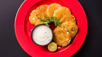 A City-Wise Guide to Four Distinct Indian Vada Breakfasts with Local Accompaniments