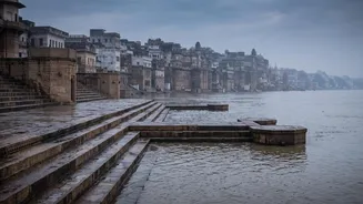 Flood Risk Grows In Varanasi As Ganga Rises Above Warning Level