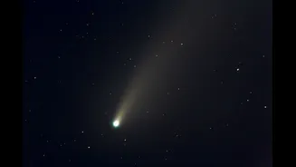 July 2026 Skywatching Highlights: Comet, Milky Way, and Saturn's Rings