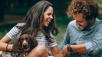 O terceiro elemento do amor: O papel dos filhos de quatro patas na evolução afetiva dos casais