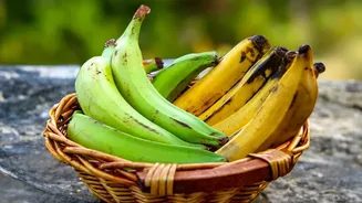 Apples Can Help Green Bananas Ripen Without Added Chemicals