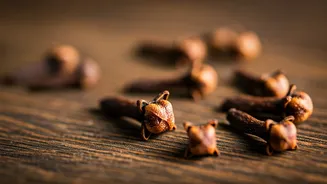 11 Cloves Benefits: A Spice for Heart & Gut Health