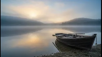 Why Navigating Misty Lake Horizons Beats Waiting In Long Lines At Commercial Hilltop Viewpoints