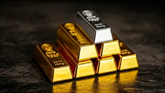 Gold & Silver: 2025's Gains & What's Next?