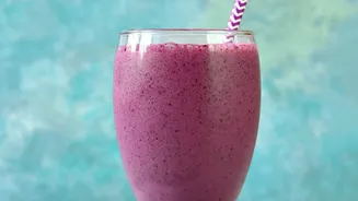 Inside Sydney Sweeney's Rs 2,000 Erewhon Blueberry Smoothie