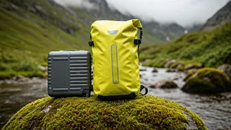 Waterproof Lightweight Backpacks Outperform Heavy USB Luggage For Treks