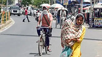 Heatwave Dos & Don'ts: Doctors Share Essential Tips To Stay Safe