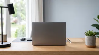 AI Coding Assistants Help Novice Developers Find Bugs And Write Clean Code