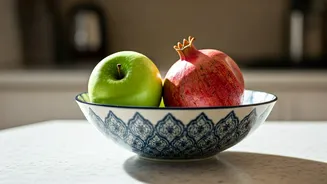 This Aesthetic Pomegranate Green Apple Bowl Is Viral