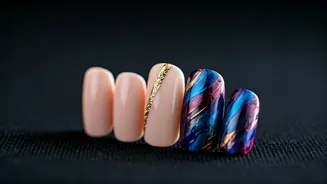 Chic Short Nail Designs: From Minimalist to Daring