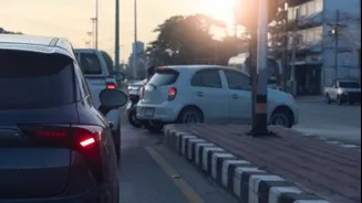 Setas do carro com luzes vermelhas são permitidas? Entenda porque alguns veículos são equipados com elas