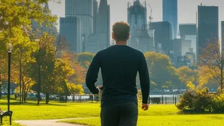 Low-Intensity 15-Minute Walks Post-Meal Help Lower Glucose Levels And Reduce Muscle Soreness