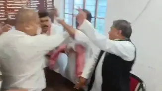 Slap, scuffle at Gorakhpur Samajwadi Party press meet over seating arrangement