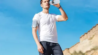 How Summer Endurance Runners Adjust Hydration Routines To Beat Extreme Heat Stress