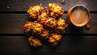 India Obsessed With Monsoon Street Food Again