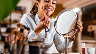 How The Soft-Lip Trend Is Changing Everyday Approaches To Lipstick Application