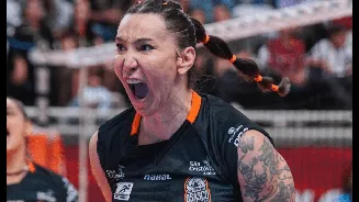 Tifanny promete lutar para encerrar carreira com dignidade após título