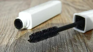 5 Tips yang Harus Diperhatikan Sebelum Membeli Maskara Secara Online