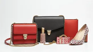 What's Hot Now? Decoding Fashion Trends