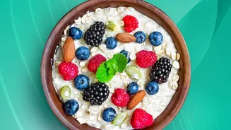 Plain Yoghurt Becomes Five Balanced Breakfasts With Fruit and Oats