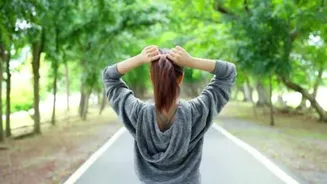 5 quick hairstyles for morning workouts