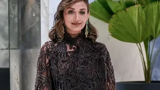 Mother-of-Pearl and Steel Wire Blur Jewellery and Clothing at Couture Week