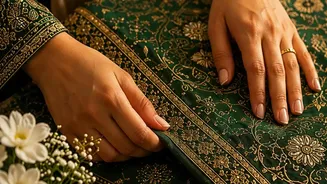 How To Identify Weave Details When Buying A Handloom Saree