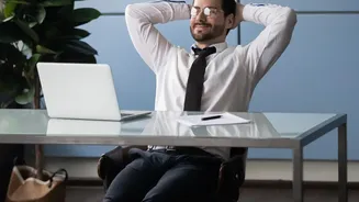 How Setting Clear Expectations For Asynchronous Messages Improves Workplace Comfort Standards