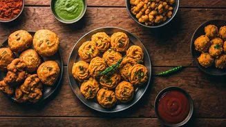Varanasi's Street Food: 10 Must-Try Delights!