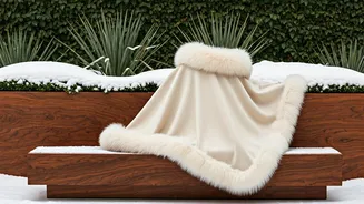 Chic Winter Ponchos: Embrace Warmth & Style!