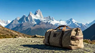 High Altitude Trekkers Opt For Basic Portless Canvas Luggage