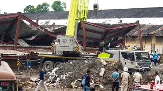 Kolkata Godown Collapse Kills 11; Bengal Halts Construction Projects Till July 31