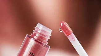Modern Lip Gloss Now Focuses On Hydration Too