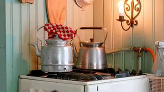What The Scandi-Farmhouse Decor Trend Shows About Farmhouse Texture With Scandinavian Simplicity