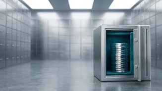 Falling FD Rates: How Indian Savers Can Compare Their Options