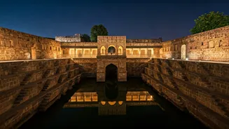 Midnight Long-Exposure Photography Crawls Redefine Ancient Indian Stepwells