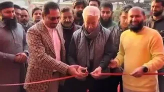 Pakistan Defence Minister inaugurates fake 'Pizza Hut' outlet, company reacts