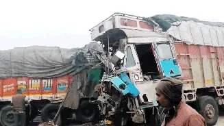 Two Dead, 16 Injured in Multi-Vehicle Crash on Lucknow-Varanasi Highway in UP's Amethi - Horrific Visuals