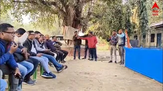 Coochbehar News : স্কুলের পরিকাঠামো নিয়ে সওয়াল, প্রকাশ্যে শিক্ষকের মাইকই কেড়ে নিলেন ২ তৃণমূল নেতা !