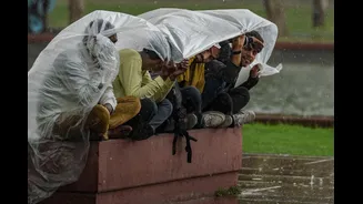 Mumbai Rains Today: IMD Issues Orange Alert; 300mm Rain, 70kmph Winds Likely Over Next 48 Hours