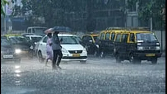 Mumbai Rains: Why Is Maximum City Still Facing Showers In Late October? IMD Explains