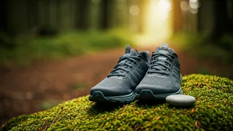 Fitness Vlogger Circles Promote Brisk Outdoor Running Paired With Meditation